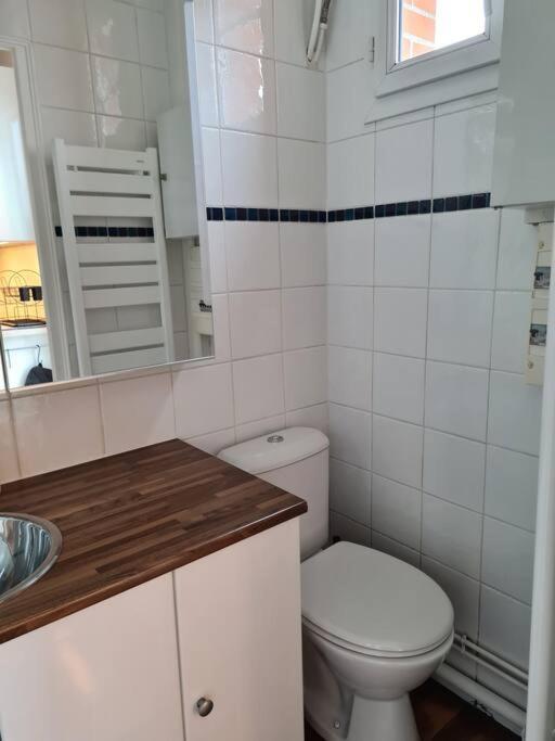 Studio A 2 Pas De La Gare Sartrouville Luaran gambar